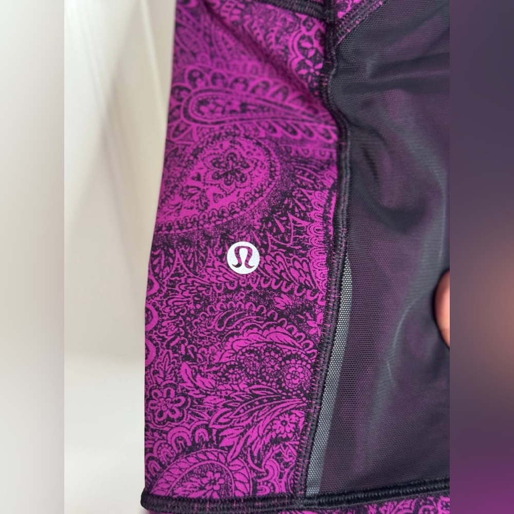 Lululemon Outrun Half Crop Leggings - Picture 6 of 9